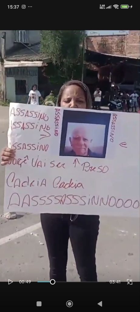 População protesta em Belford Roxo após morte brutal do Danilo "Neném"; casa do acusado é incendiada 3 screenshot 2025 03 23 15 37 52 434 com8649178407882581476