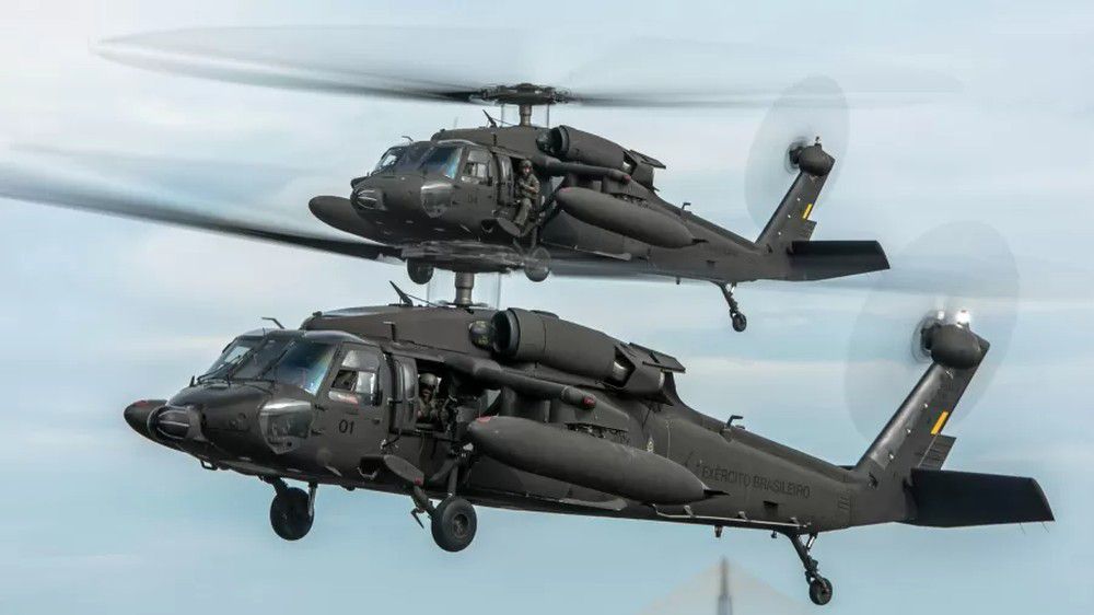 Governo do Rio apresenta helicóptero blindado Black Hawk para reforçar operações policiais 5 black hawk em operacao no brasil exercito brasileiro ira comprar 12 unidades novas do helicoptero para renovar a frota 1721368482780 v2 900x5063177564743356432651 1