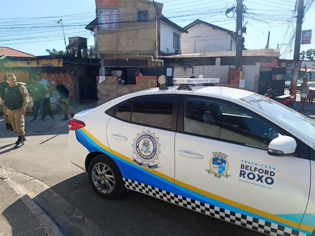 Morador ergue obra irregular e tem construção embargada após denúncia em Belford Roxo 3 img 20250508 wa01128179773807664476788