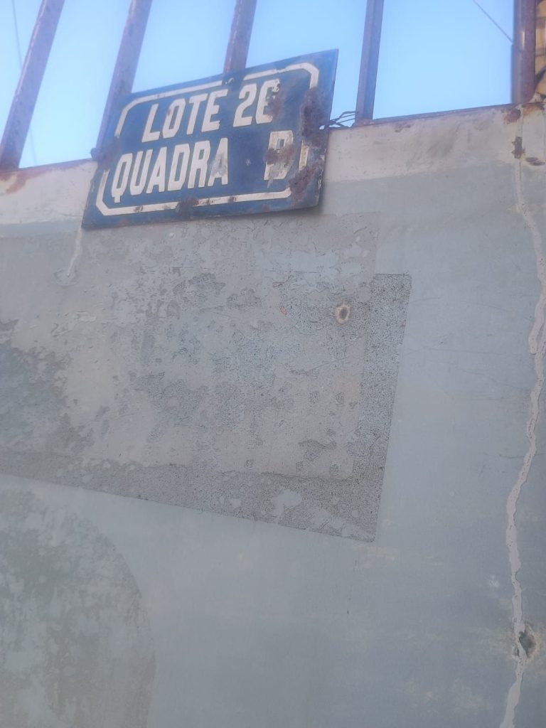 Cachorro é vítima de maus-tratos no bairro Palmeirinha, em Belford Roxo 3 img 20250514 wa00811852801148075039950