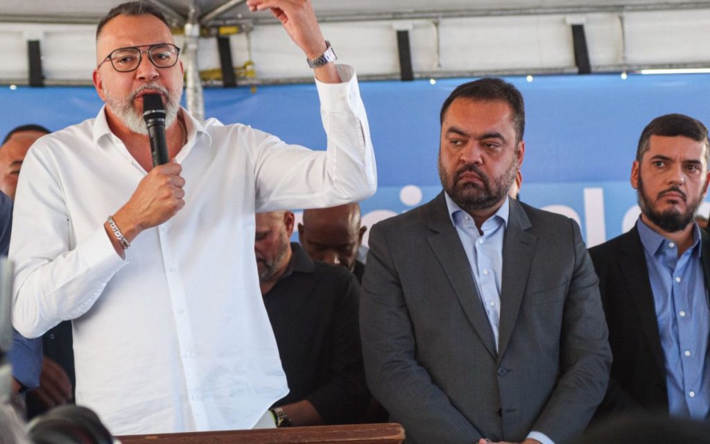 SEGURANÇA PÚBLICA DE BELFORD ROXO AVANÇA E CIDADE REGISTRA MAIOR QUEDA DE CRIMES DA BAIXADA EM 2025 2 1 1 canella e governador canella discursando 362106844866472450166658349