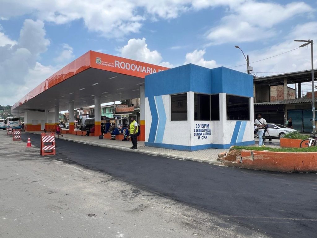 Belford Roxo revitaliza Terminal Rodoviário e principais vias: população comemora fim dos buracos e abandono 2 3 rodoviaria nov aurora 350067914274194715307554144
