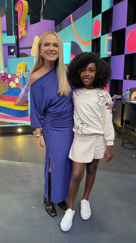 Lua Miranda, talento mirim de Belford Roxo, estreia no quadro infantil “Por que, Mion?” do Caldeirão do Mion 3 img 3636 1152x20481886942403621316785 1