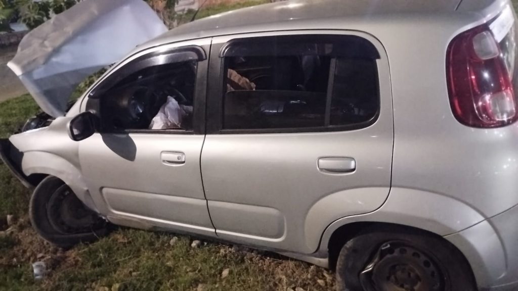 Motorista reage a assalto e atropela criminoso em Belford Roxo 5 img 20250824 wa07492912114642126509026