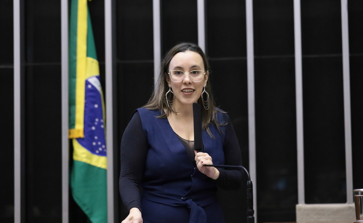 paula-coradi-psol.jpg
