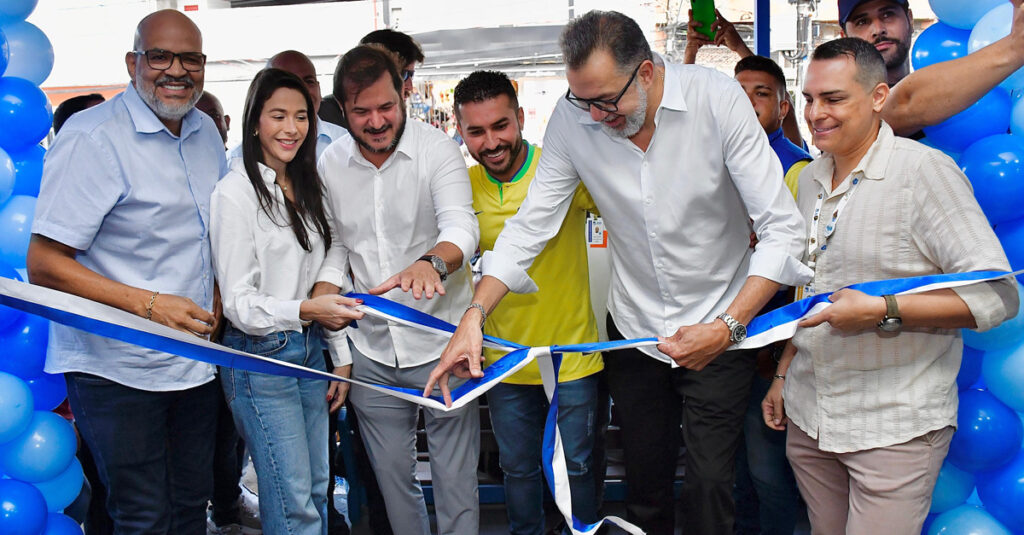 1-CAFE-DA-MANHA-CORTANDO-FITA-1024x535.jpg