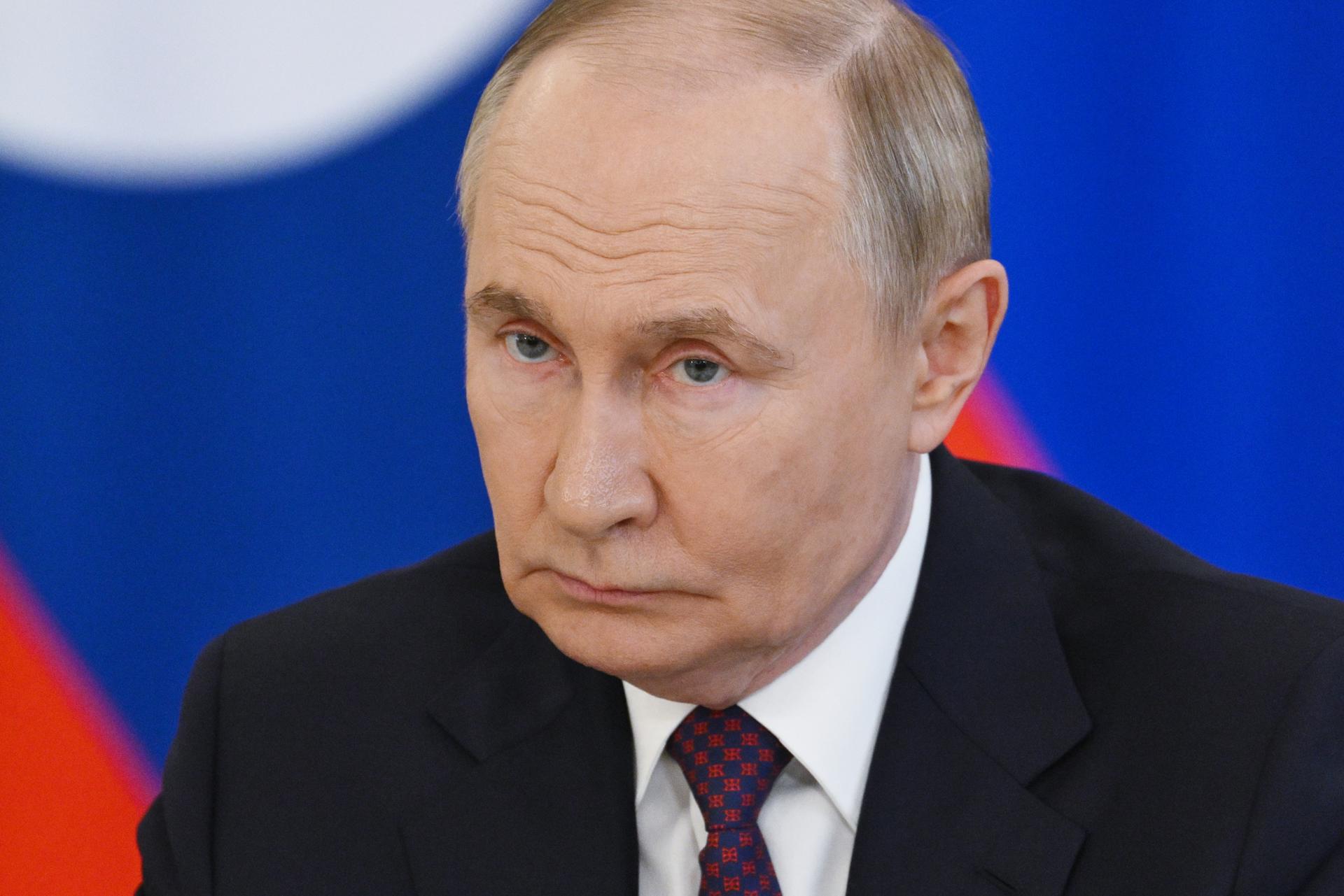 putin.materiais.extremistas.jpg